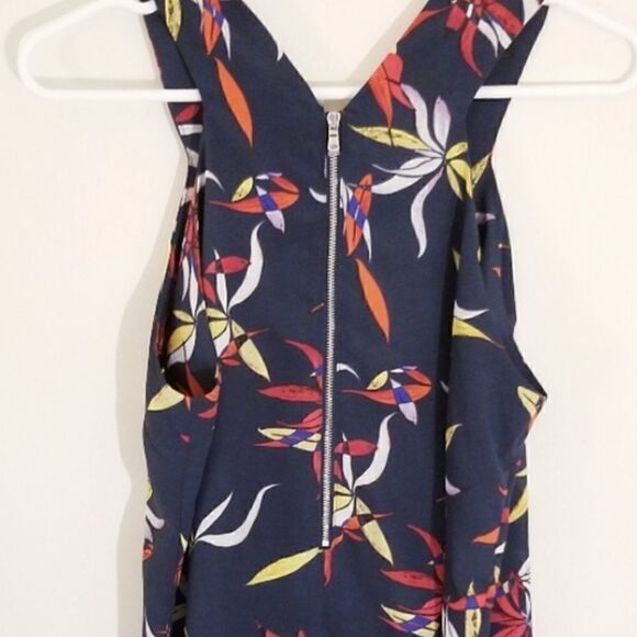 Rachel Roy Asymmetrical Floral Top - Picture 11 of 16